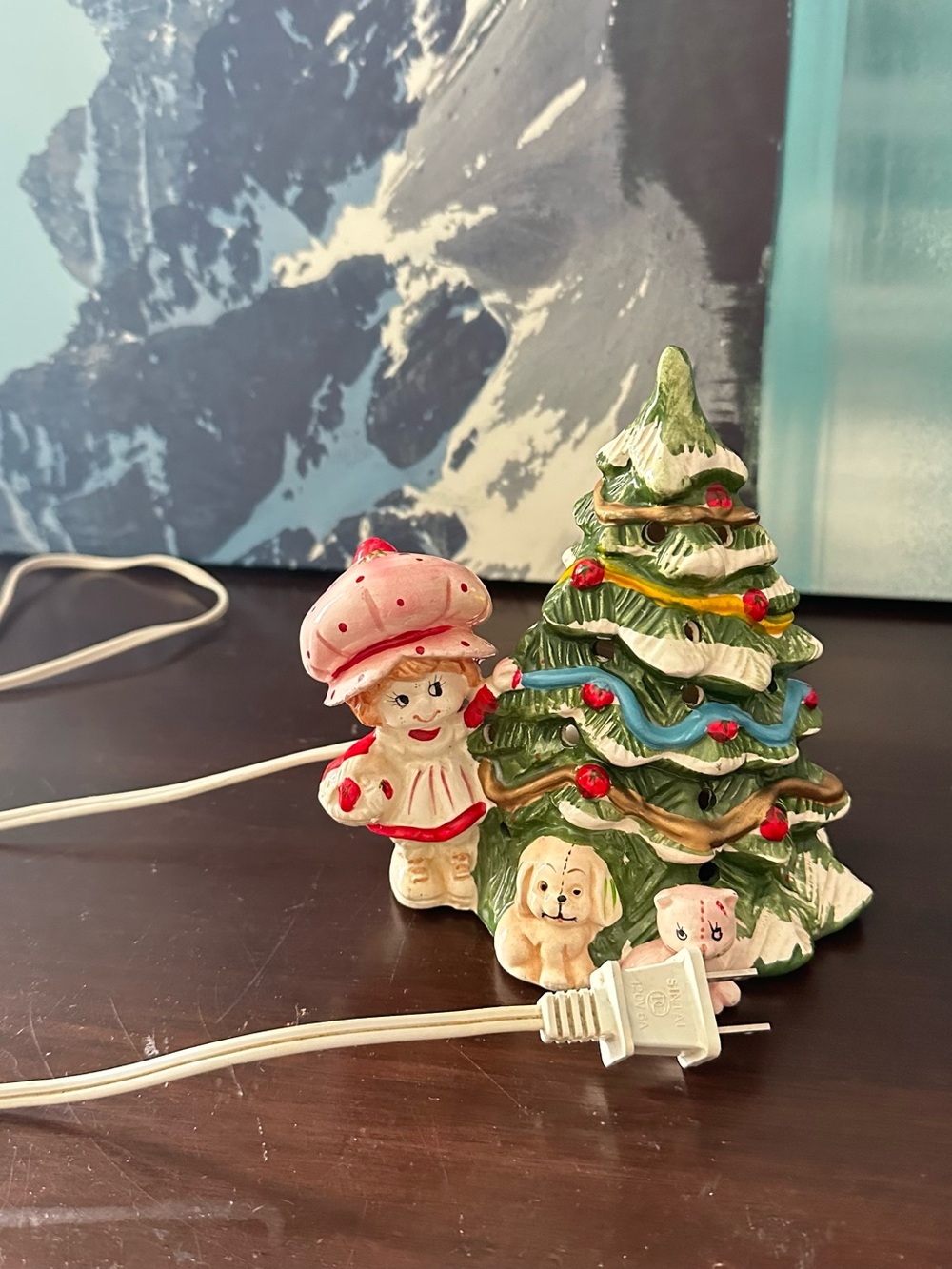 Vintage Strawberry Shortcake A Berry Merry Christmas Ceramic Tree - Picture 2 of 11